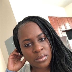 Meet your Posher, Latasha